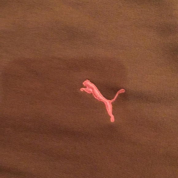 Woman’s small puma jacket/top - Picture 2 of 4